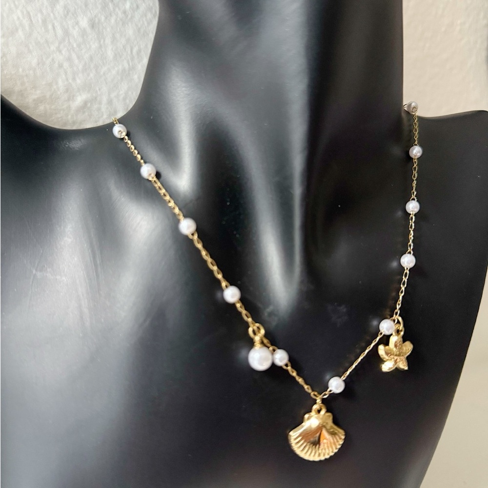 18k Gold Plated Shell and Starfish Necklace with Pearls - Picture 4 of 7